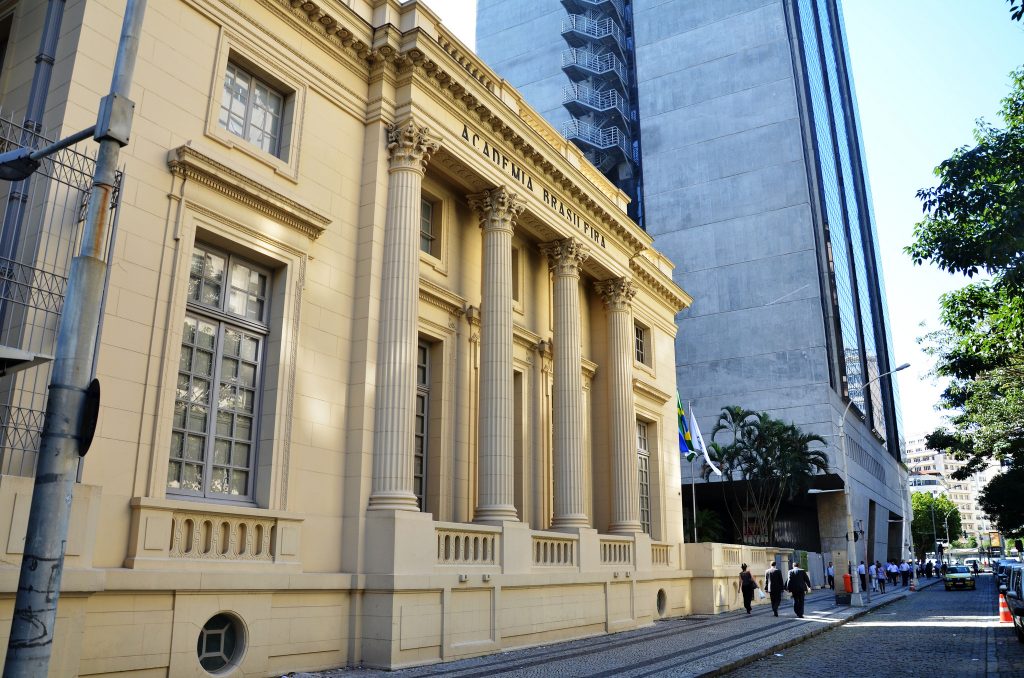 Academia Brasileira de Letras retoma visitas guiadas no prédio do Centro