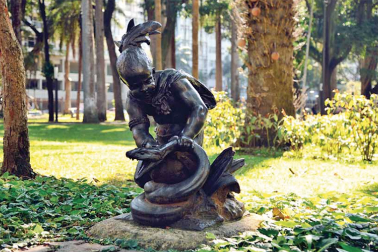 escultura-america-credito-romulo-fialdini-museu-da-republica.png Museu da República