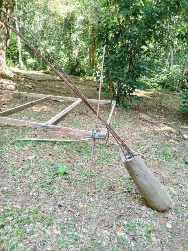 Obra de Celeida Tostes destruída, no Parque da Cidade