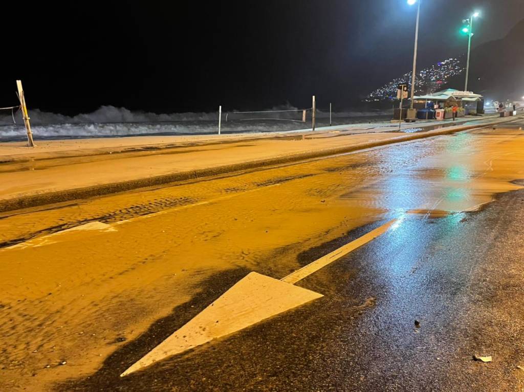 O mar tem sede de cidade