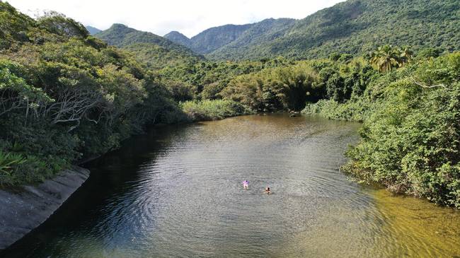 Banho de rio na Parnaioca