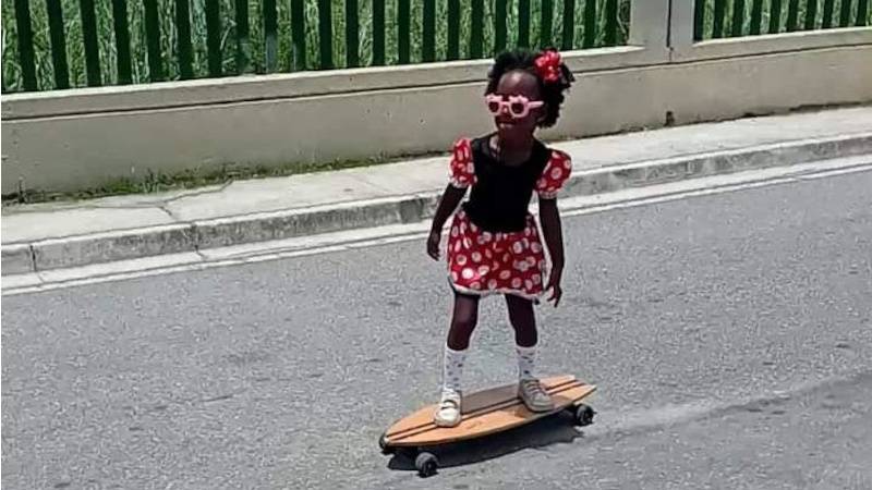 No rastro da Fadinha: conheça a Minnie de Madureira, skatista de 4 anos