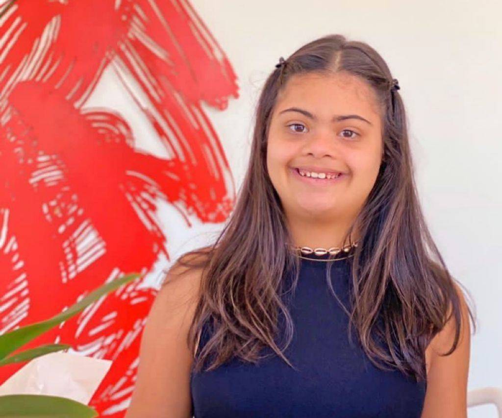 Com Síndrome de Down, filha de Romário rebate ministro: ‘Não atrapalho’