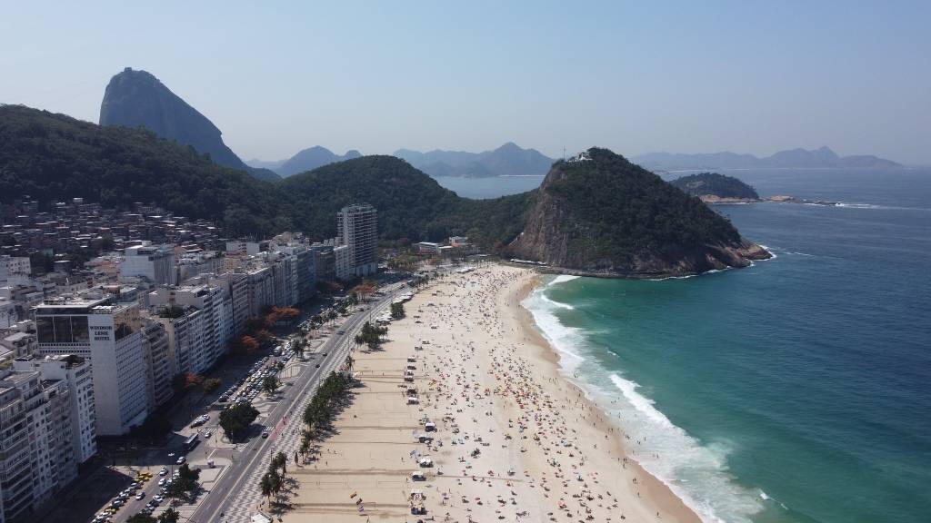 Estudo: mais de 50% dos crimes contra turistas no Rio ocorrem em Copacabana