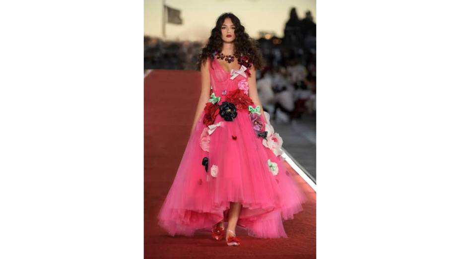 Look Alta Moda Dolce & Gabbana Verão 2022 Look Alta Moda Dolce & Gabbana Verão 2022