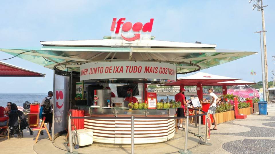 Delivery na praia? Temos! Aplicativo fecha parceria com quiosques da orla