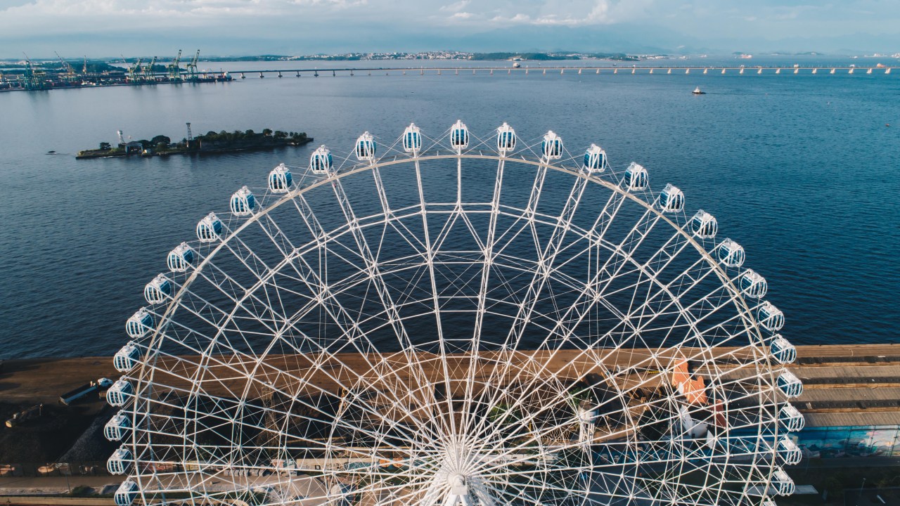 Foto mostra a roda-gigante Riostar