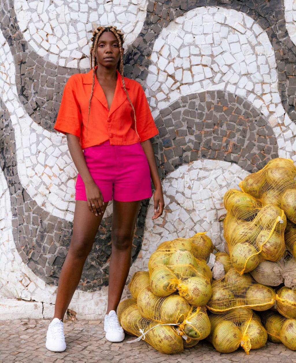 Capitona une moda e música numa coleção que retrata a força feminina