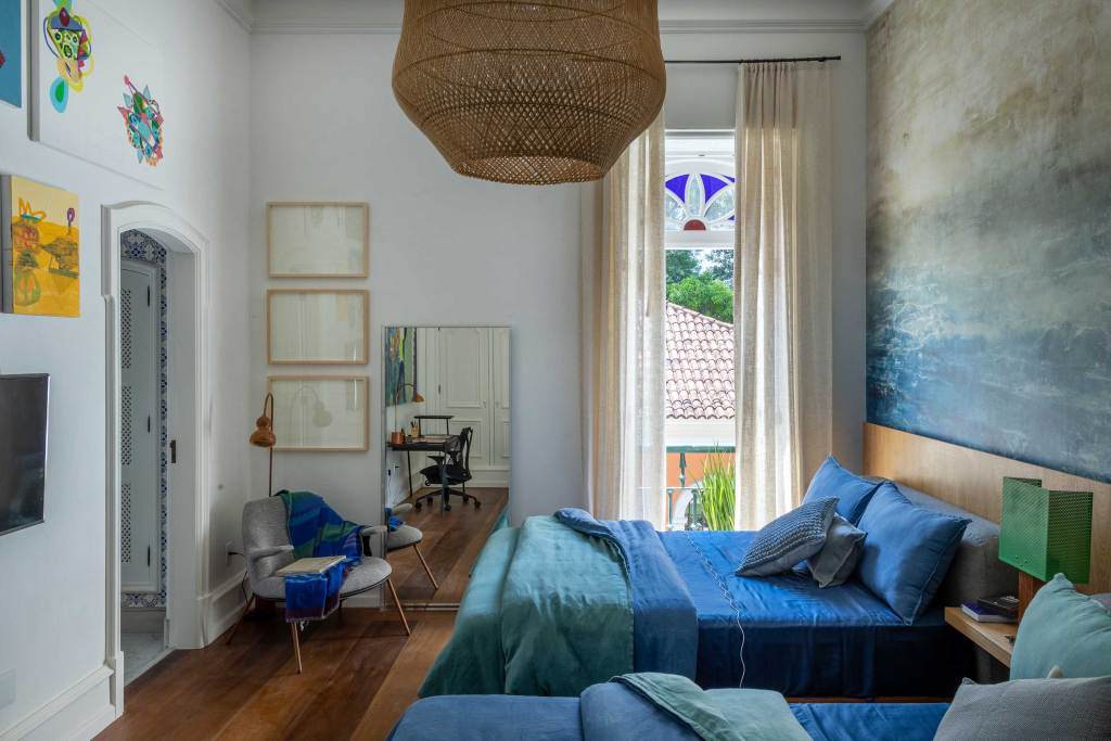 Su&iacute;te de H&oacute;spedes. Angela Leite Barbosa e Daniel Marques Mendes &ndash; CASACOR Rio de Janeiro 2021