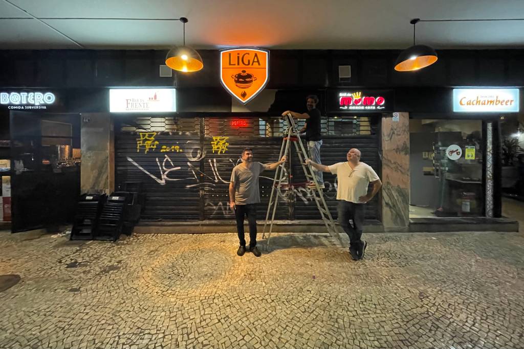 Tamoios: uma travessa cheia de comida (e bebida!) no Flamengo