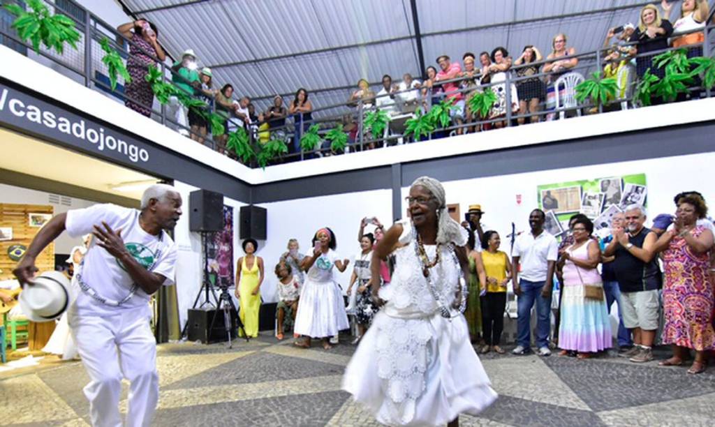 A preços populares, Festival Madureira invade a quadra da Império Serrano