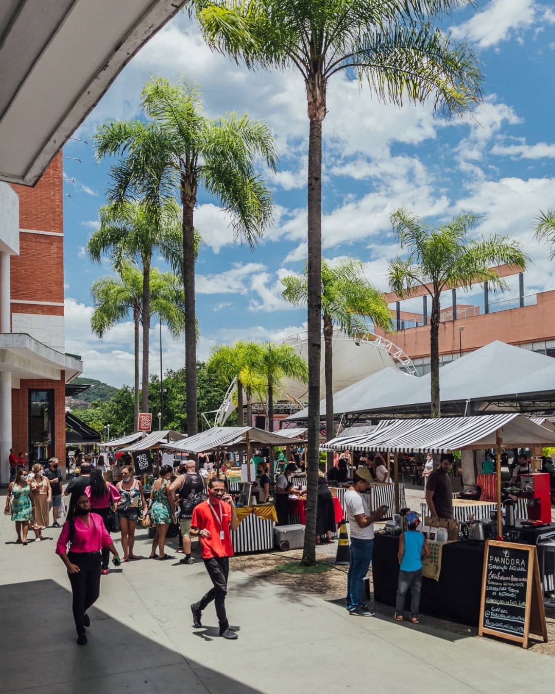 Foto mostra edi&ccedil;&atilde;o da Junta Local