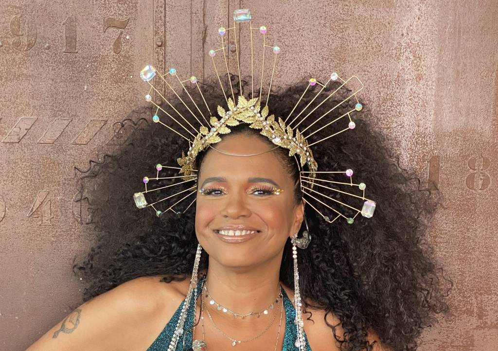 Teresa Cristina cancela show após testar positivo para Covid-19