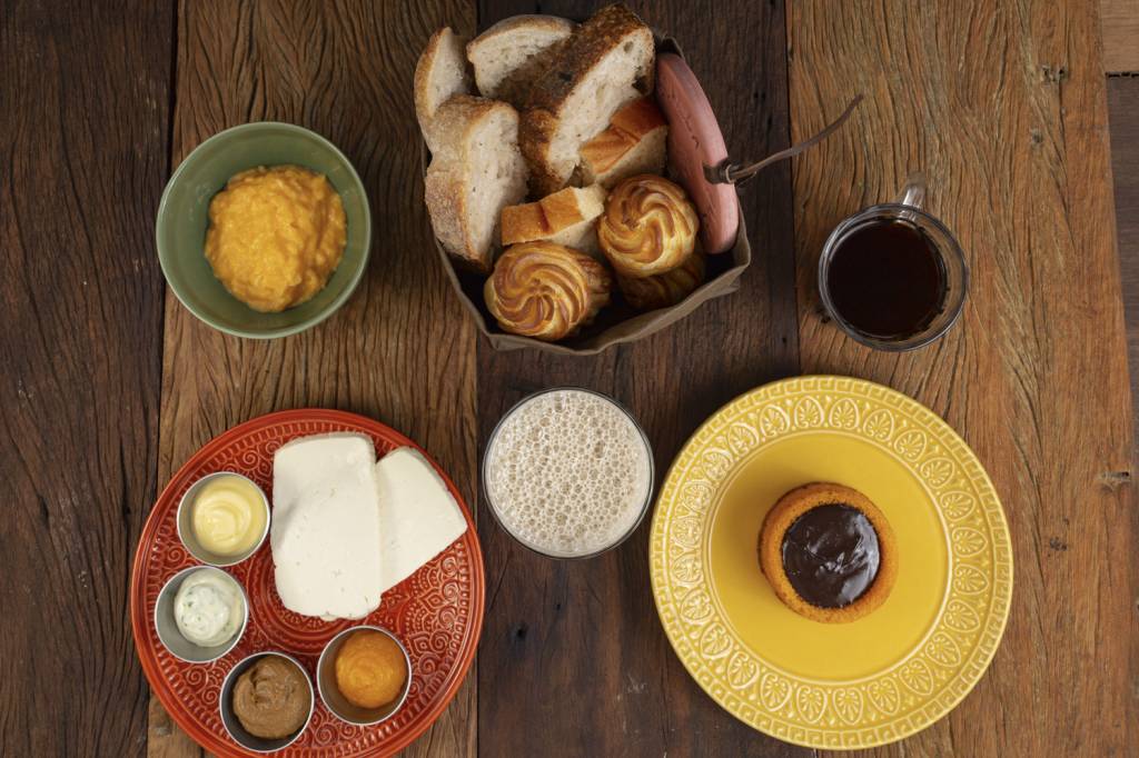 Em novo ponto, Artesanos Bakery ganha cafeteria, pizzaria e drinques