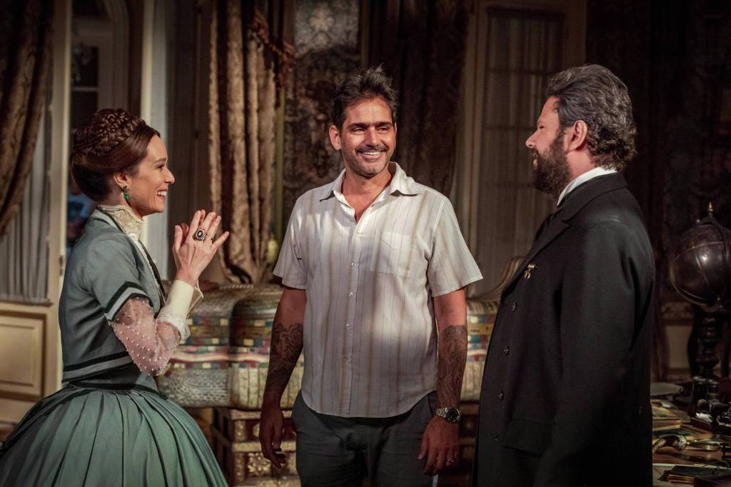 Diretor de novelas da Globo é afastado após acusação de racismo