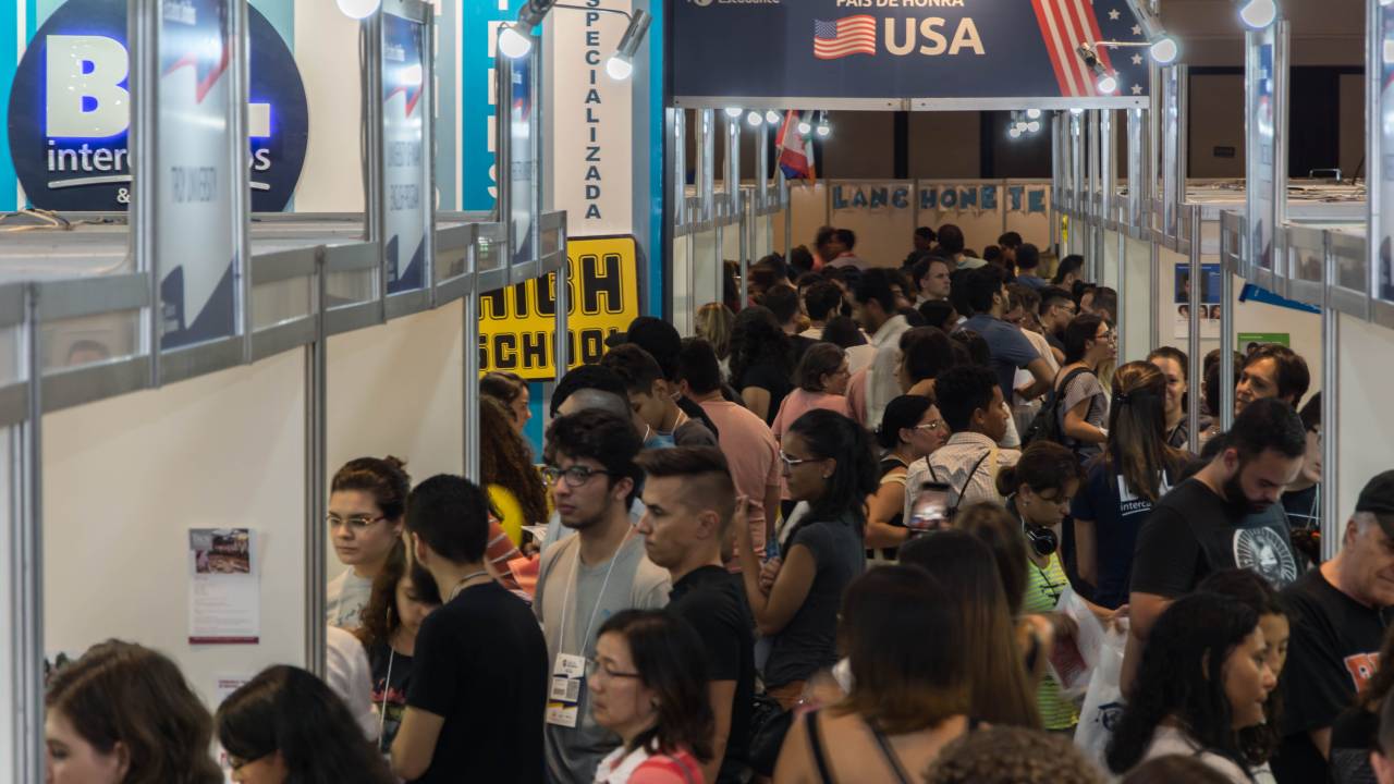 Salão do Estudante: Mais de 100 instituições de ensino de 13 países (Alemanha, Austrália, Canadá, Espanha, Estados Unidos, França, Holanda, Hungria, Irlanda, Itália, Japão, Portugal, e Reino Unido ) já confirmaram presença.