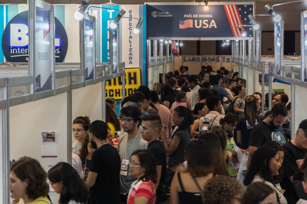Mais de 100 instituições de 13 países participam do Salão do Estudante