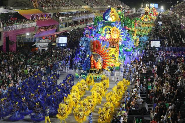 As cores da Unidos da Tijuca: desfile levantou a Sapucaí As cores da Unidos da Tijuca: desfile levantou a Sapucaí