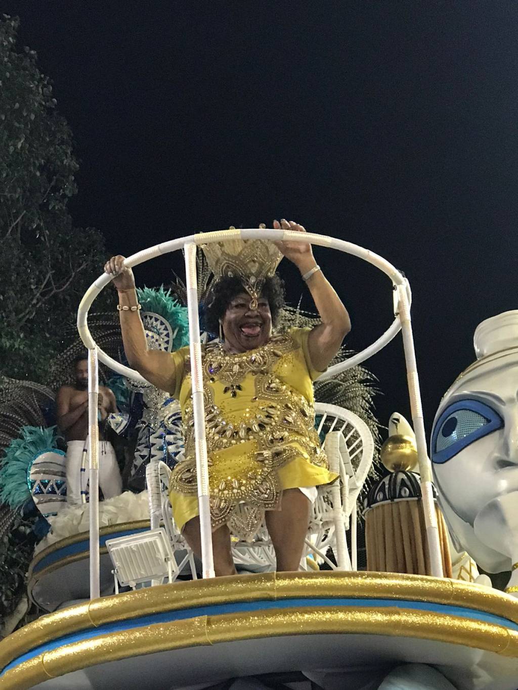 Tia Surica: “Após 77 anos desfilando, imagina como é ficar sem Carnaval”