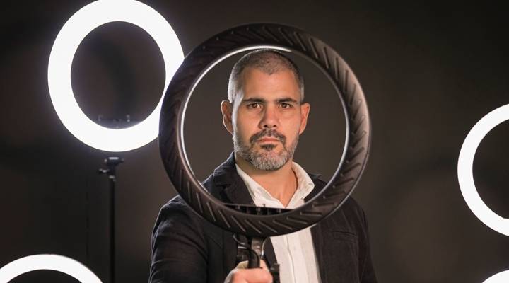 Por que Juliano Cazarré despertou a ira de atores da TV Globo