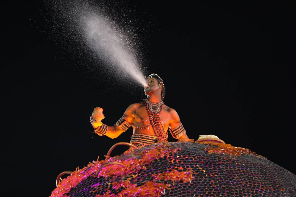 Dez, nota dez! O show da campeã Grande Rio na Sapucaí