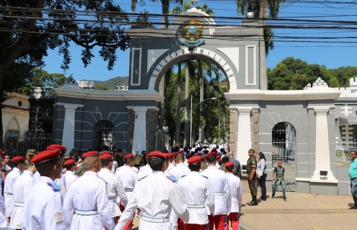 135 anos do Colégio Militar: venturas e desventuras de um ex-aluno