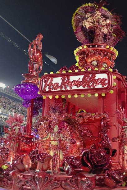 Viradouro: lembranças do Carnaval de 1919 no Sambódromo