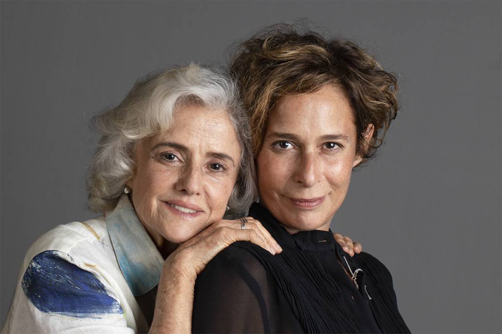 O Espectador marca a volta dos espetáculos ao Teatro Poeira