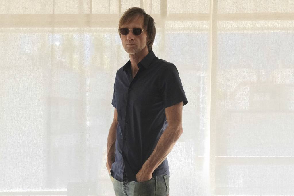 Baterista da Legião Urbana agora toca em outra banda, a das artes digitais