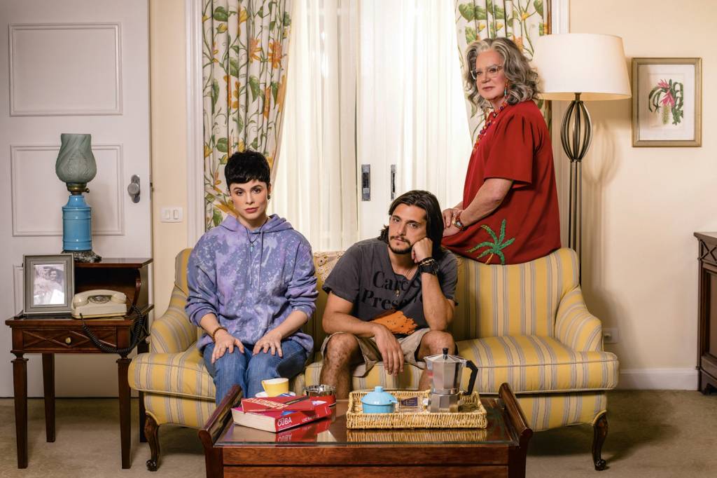 Espetáculo Ponto a Ponto marca a volta de Luiz Fernando Guimarães aos palcos