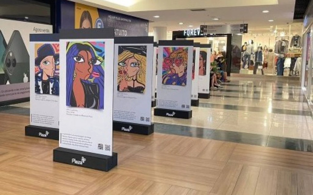 Mostra de temática LGBTQIA+ é ‘escondida’ em shopping um dia após abertura