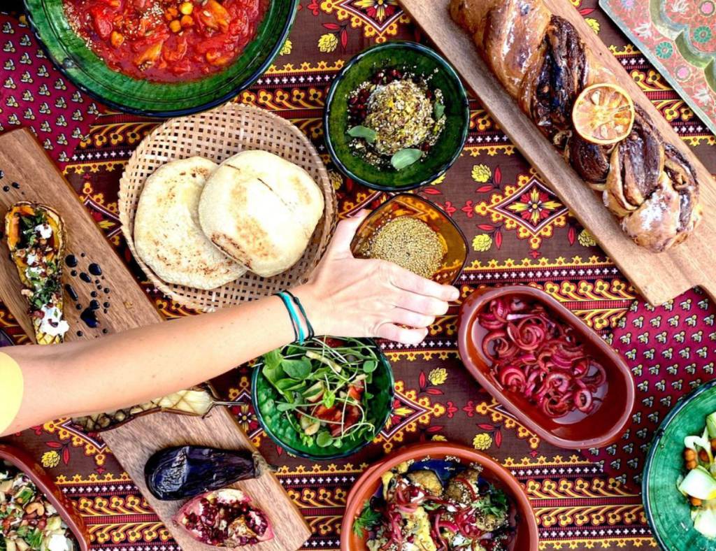 Medine, conheça o novo vegetariano de receitas inspiradas no Oriente Médio
