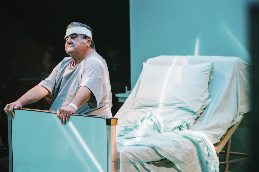 Três perguntas para Otávio Augusto, em cartaz na peça A Tropa