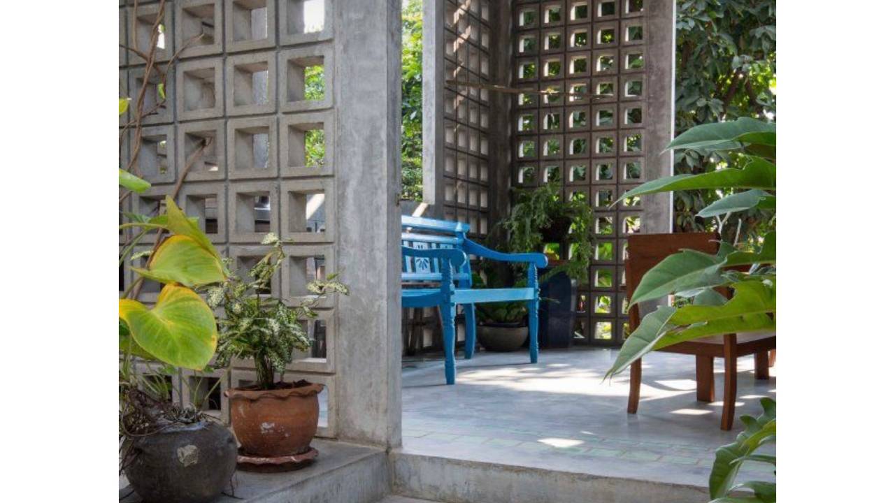 A imagem mostra um projeto com estilo brutalista