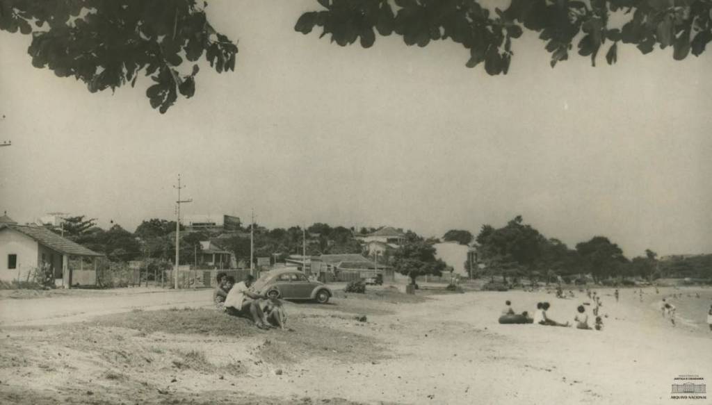 Foto em preto e branco da Estação de Madureira, 1946