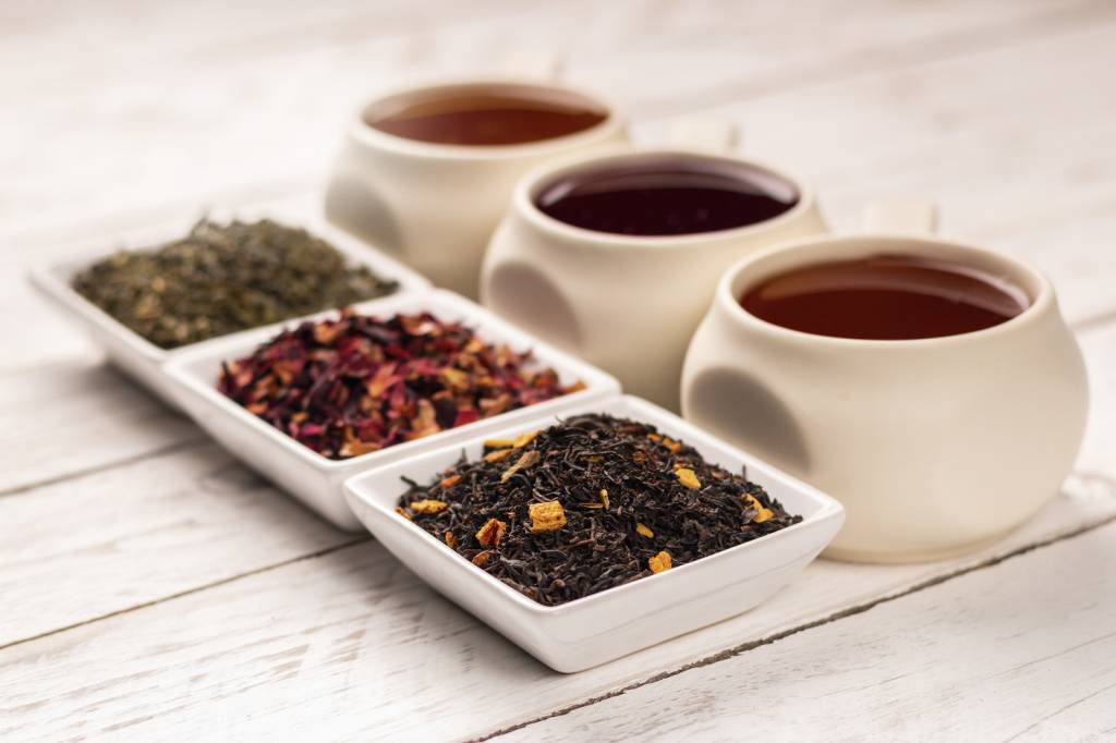 Aquece e faz bem: marcas criam serviços mensais de delivery de chá