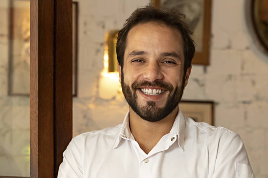 Na Paella Fest, chef Elia Schramm cria receita com pato e pimenta coreana