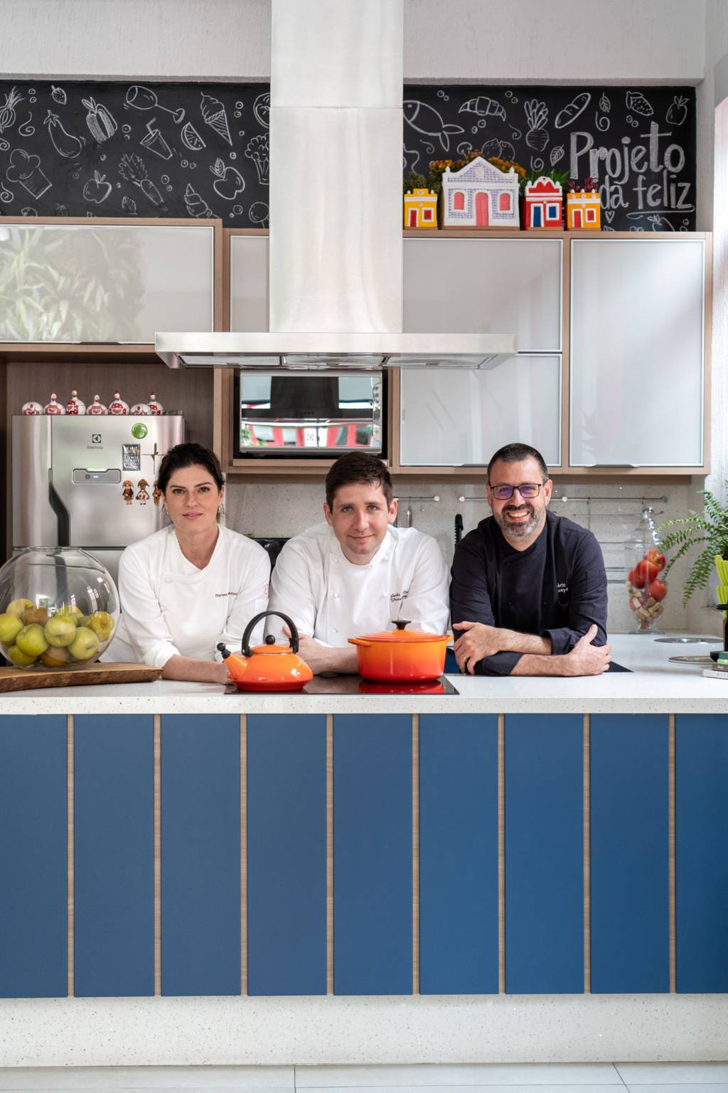 Compartilha.com – chefs Frédéric de Maeyer, João Paulo Frankenfeld, Mari… Compartilha: Mariana, Frankenfeld e Frédéric na cozinha
