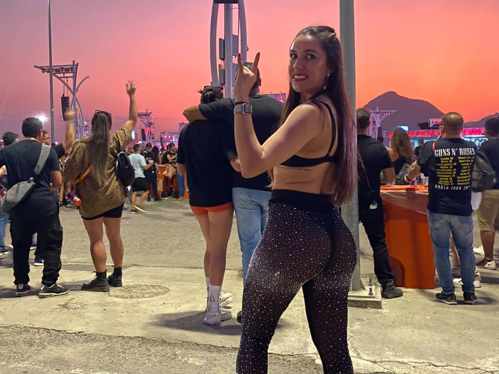 “Vai rolar bundalelê”: looks com bumbum de fora são hit na Cidade do Rock