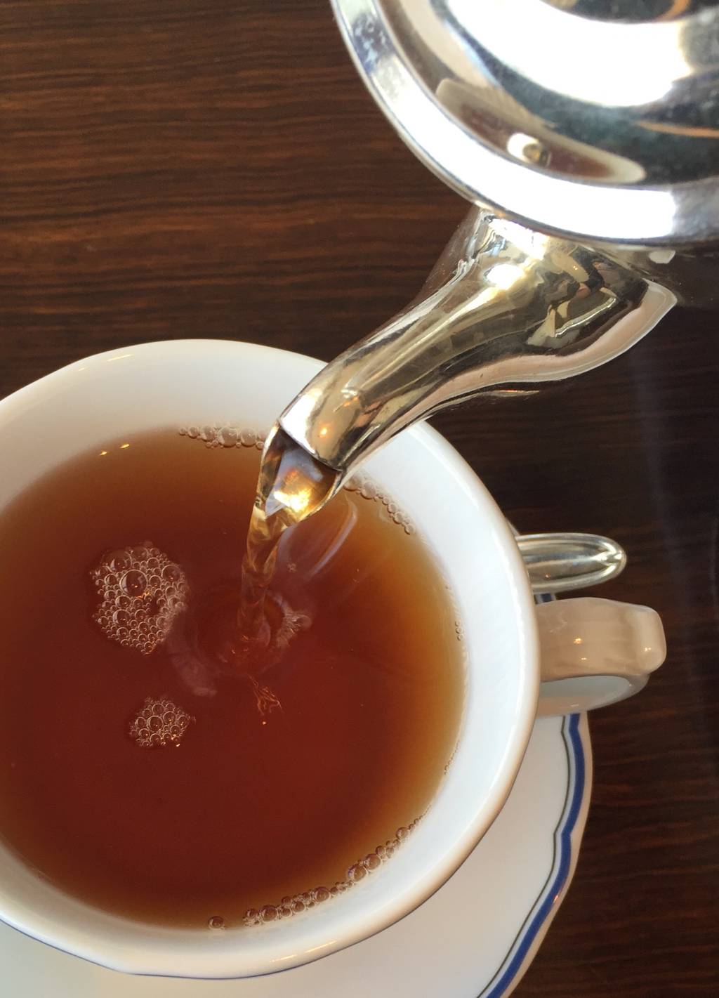 O chá saiu do armário