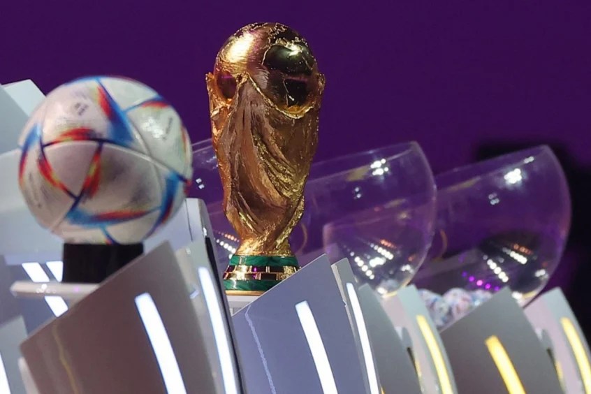 A Taça do Mundo é nossa e passará pelo Maracanã na próxima sexta (21)