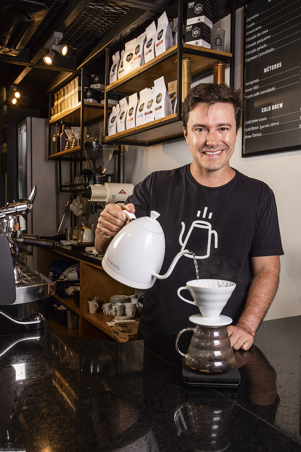 20221012_VejaRio_ComerEBeber_1319_Alta_CredTomasRangel.jpg2 Leonardo Gonçalves (Café ao Leu)