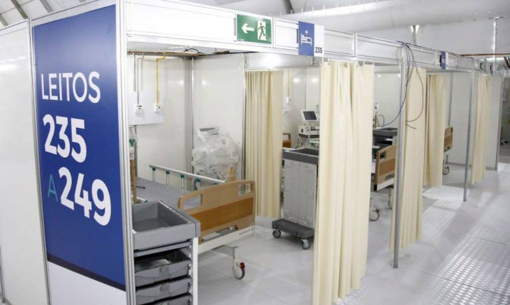 Internações por Covid sobem para 230, e há mais 12 casos da nova variante