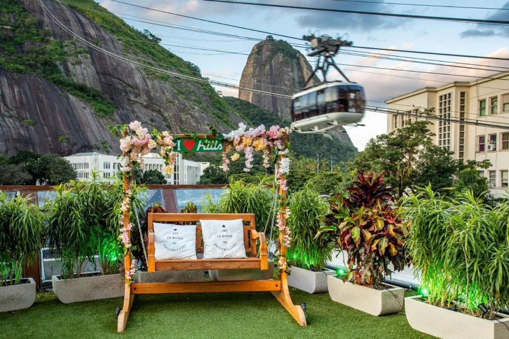 Hills: cenário inspirador com rodas de samba na Urca