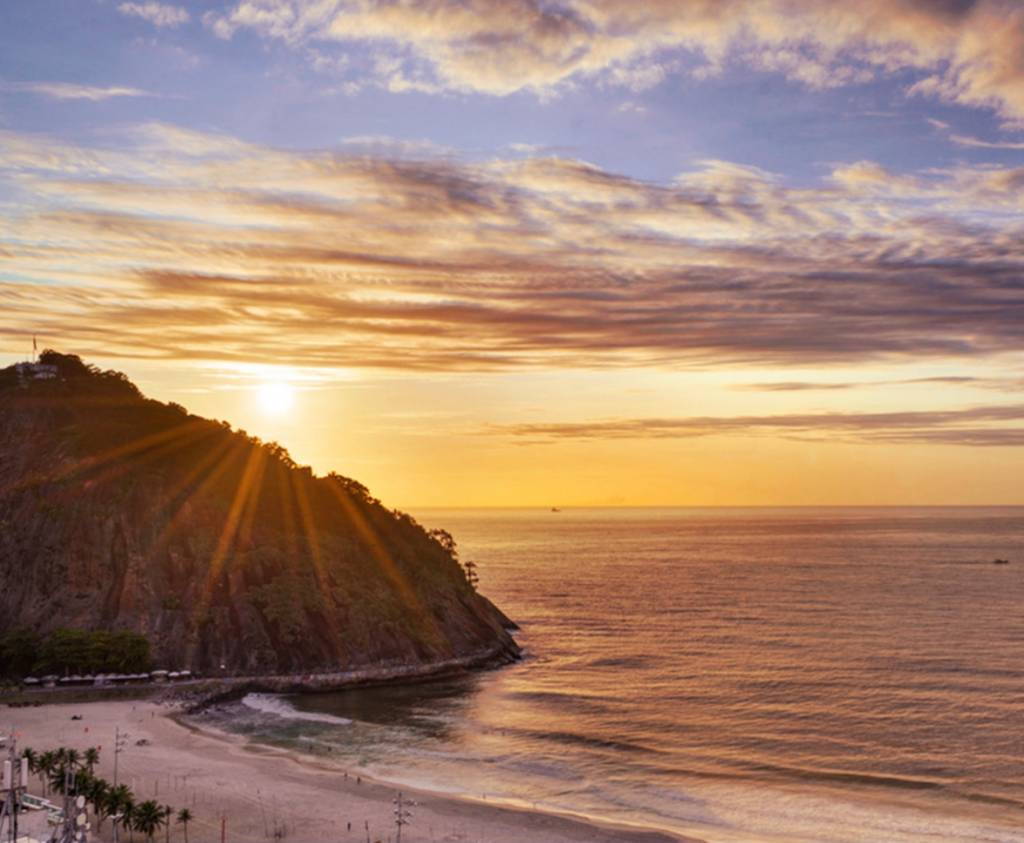 Rooftop em hotel do Leme é eleito o melhor do Rio por guia internacional