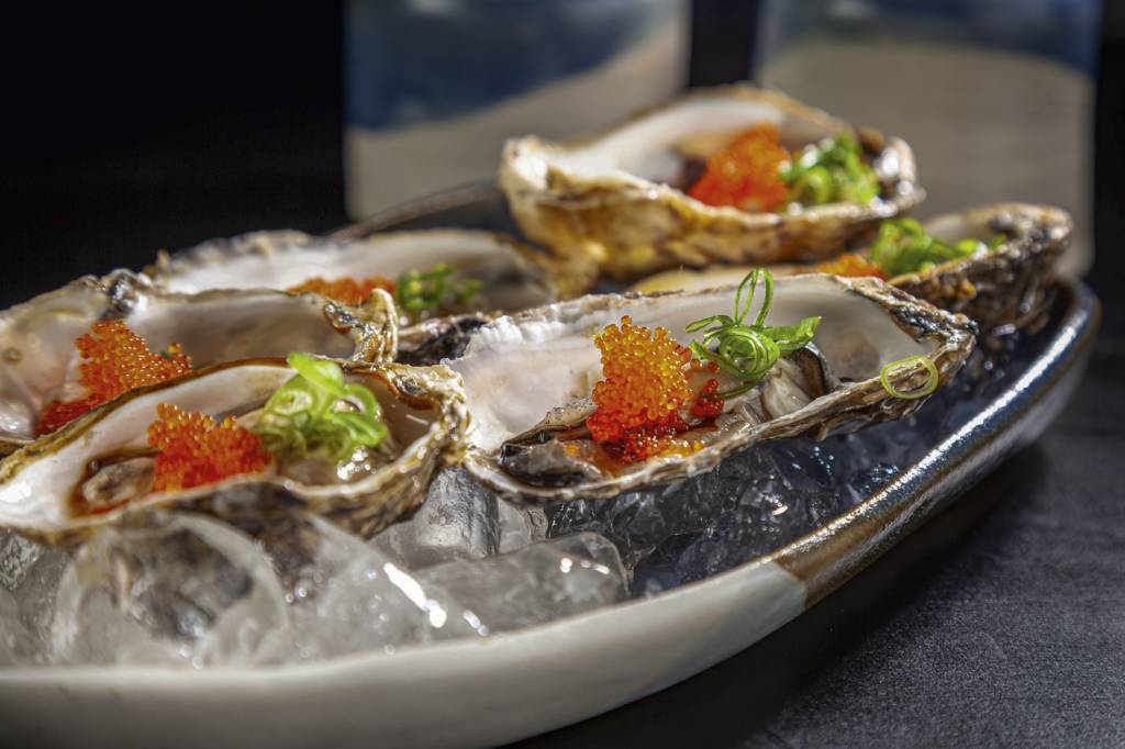 Peixoto-Sushi_Ostras-frescas__Genaro-Braga.jpg Peixoto Sushi