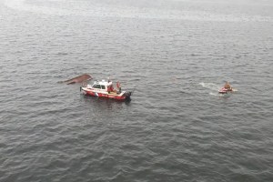 Busca dos Bombeiros na Baia de Guanabara