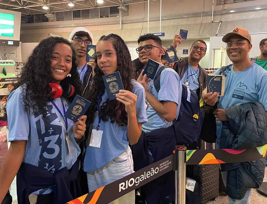 Partiu Disney! Prefeitura premia alunos com viagem e computador