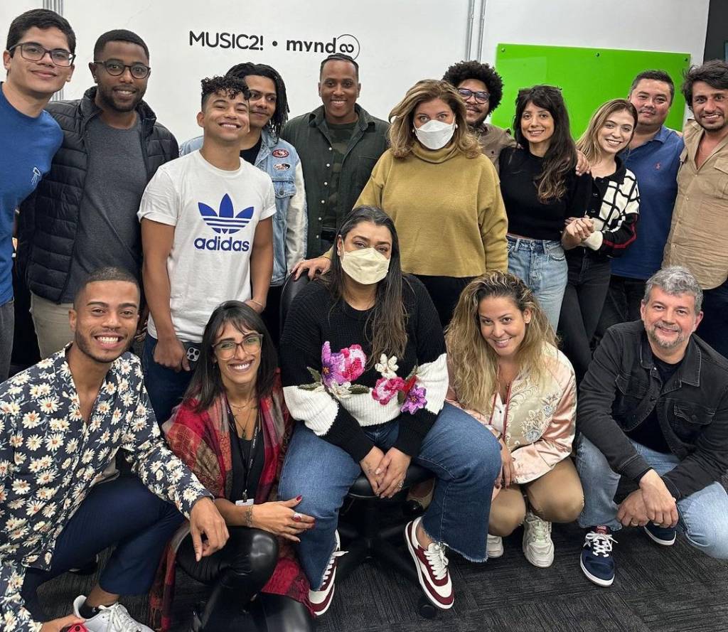 Em meio a tratamento, Preta Gil volta ao trabalho e confirma separação