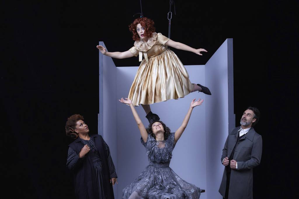 Peça no CCBB mostra como menina inspirou Kafka a voltar a escrever